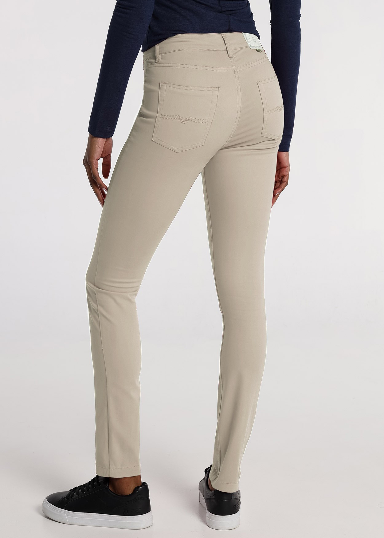 Jeans -  Mid Rise : Slim | Size in Inches Cimarron