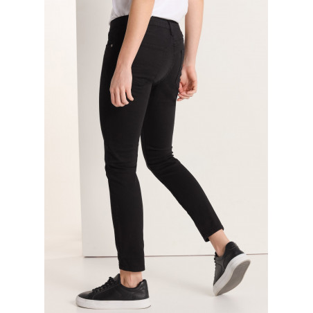 ENYA NOIR - Skinny Jeans | Ankle fit - Very short length | Sizing in Inches