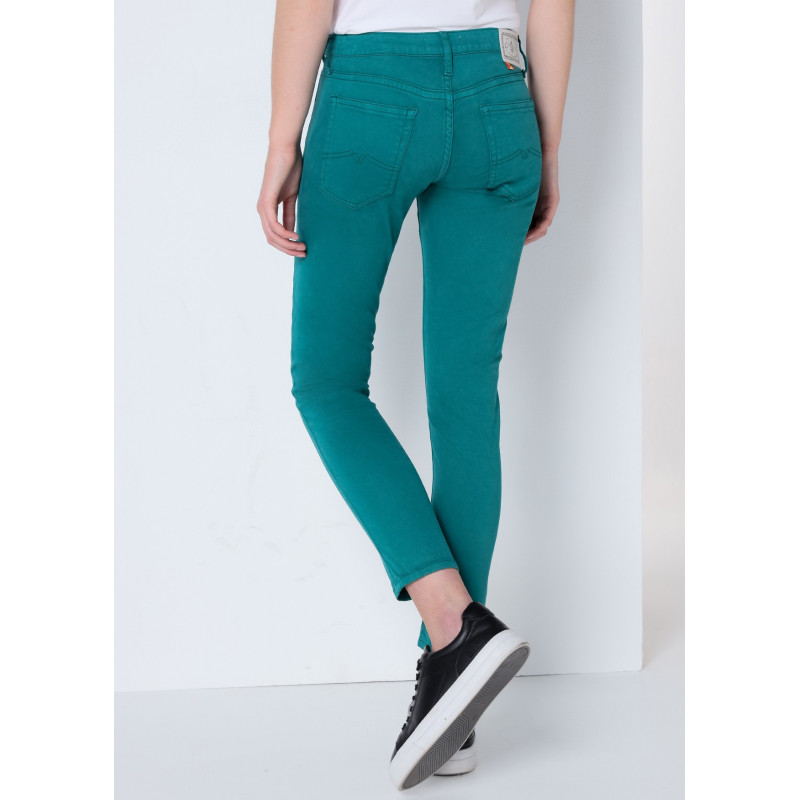 ENYA SATEN - Pantalon skinny - Taille très basse - Coupe cheville - Taille en pouces