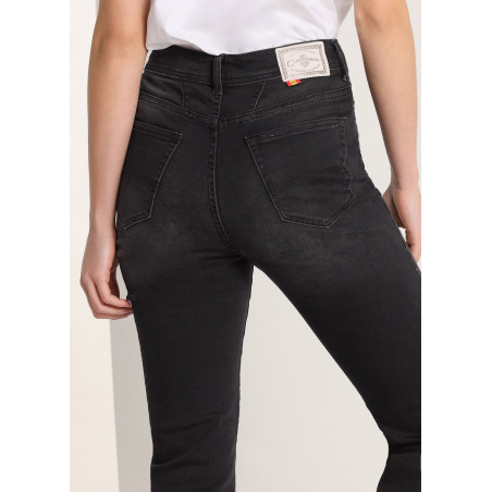 GRACIA BLACKY - Jeans | Taille haute - Boot Cut fit| Taille en pouces